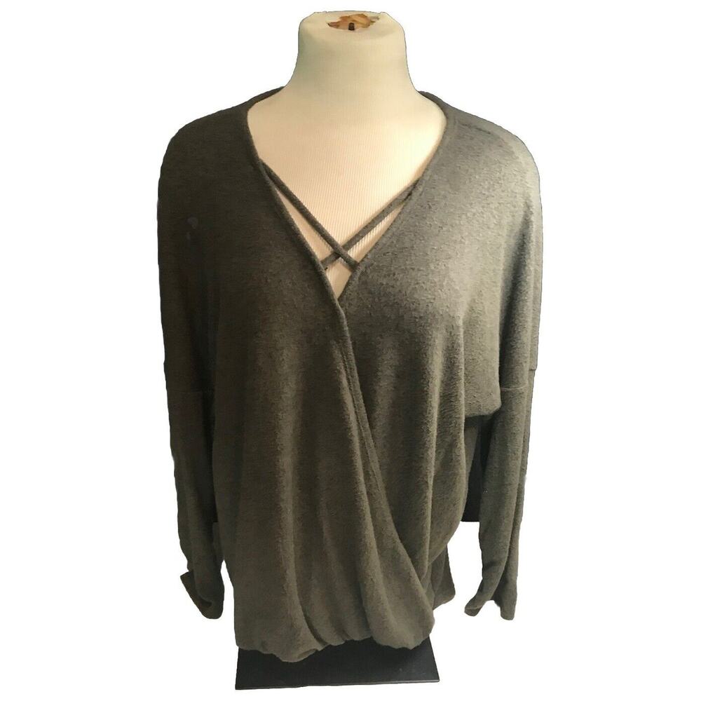 Green Envelope Los Angeles Green Sweater Wraparound 70% Shell Long Sleeve Lg